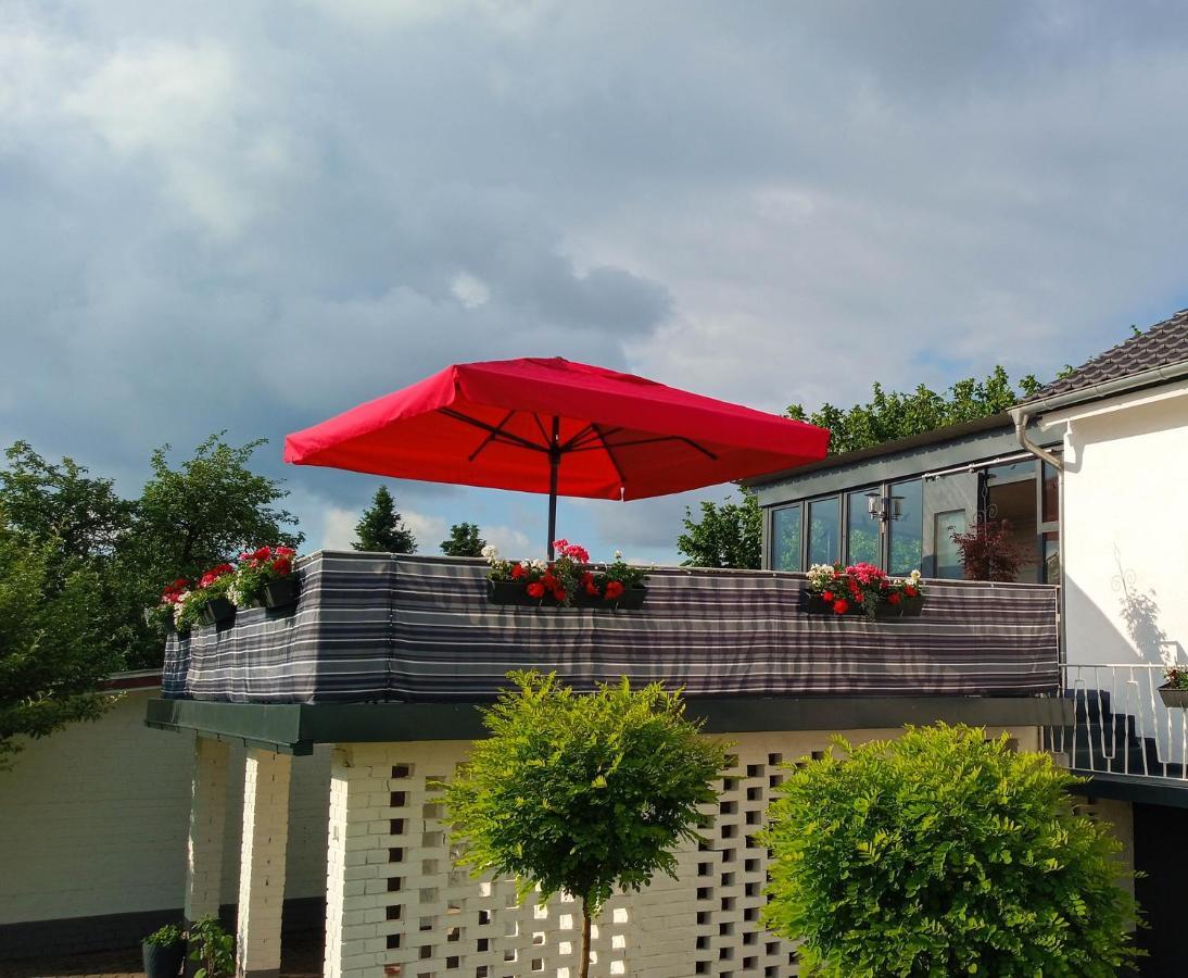 Villa Kopp-Das Gaestehaus Hopfingen Esterno foto